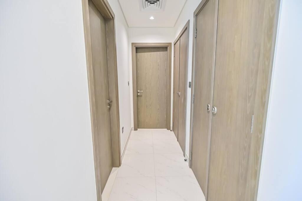 Luxe Shortlet - Unique 2 Bedroom In District One Meydan 두바이 외부 사진